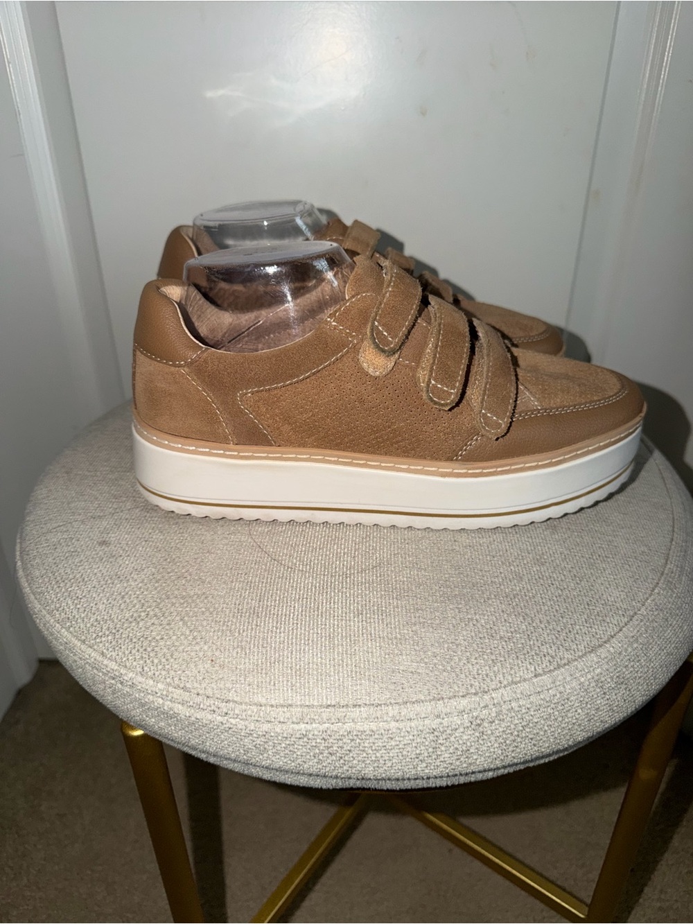 Donald Pliner Dreamboat2 Women’s Size 8 Tan Suede Leather Platform Sneakers